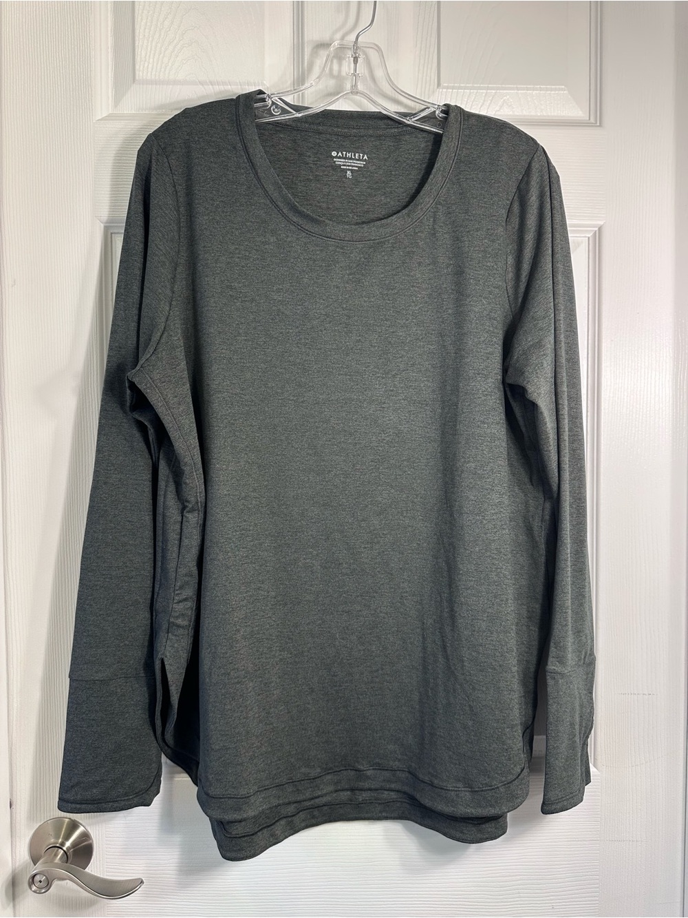 Athleta Uptempo Long-Sleeve Crew Neck Top XL - Charcoal Gray